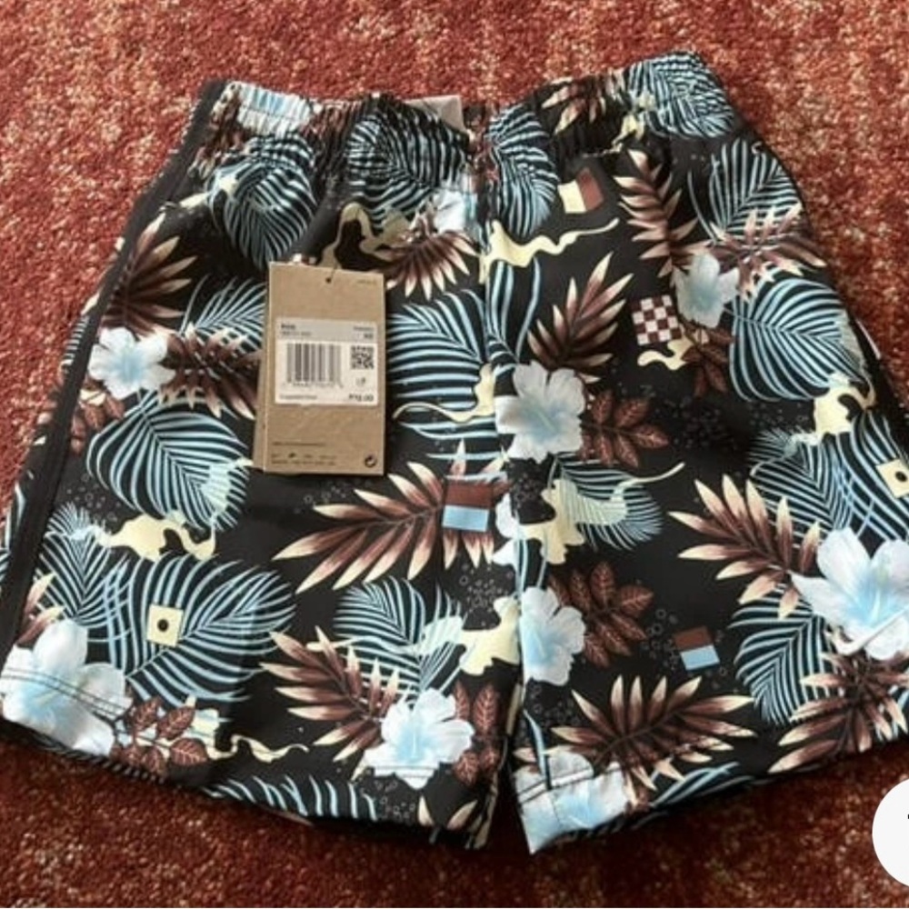Nike Boy's Shorts Size XS (6-7) NEW Dri-Fit Dark Tropical Print